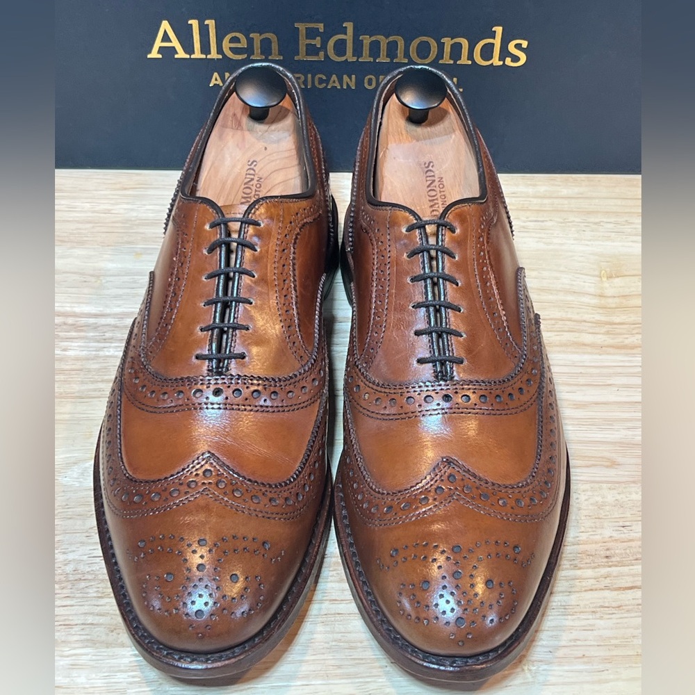 Allen Edmonds Men's Mcallister Wingtip Oxford Walnut Leather Sz 9.5D w Box 🇺🇸